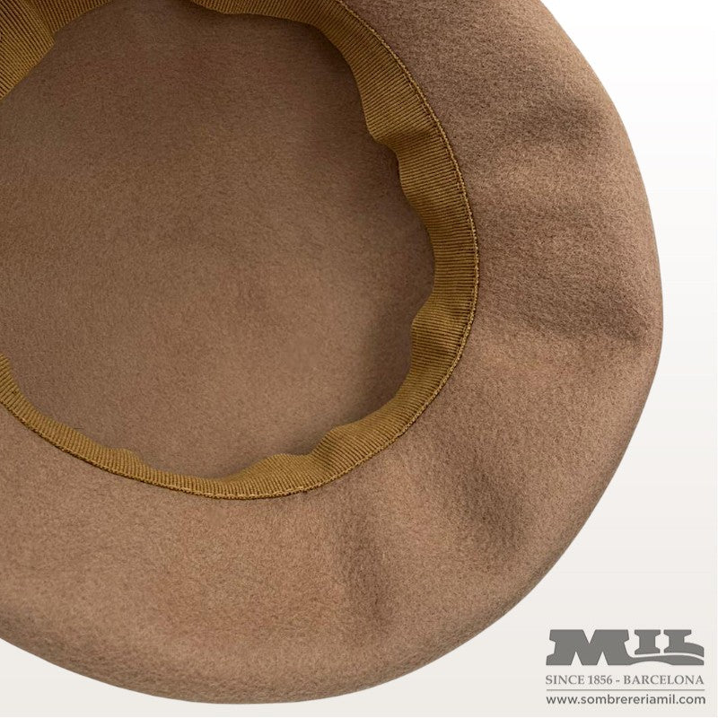 Pillbox Cap | Núria Arnau