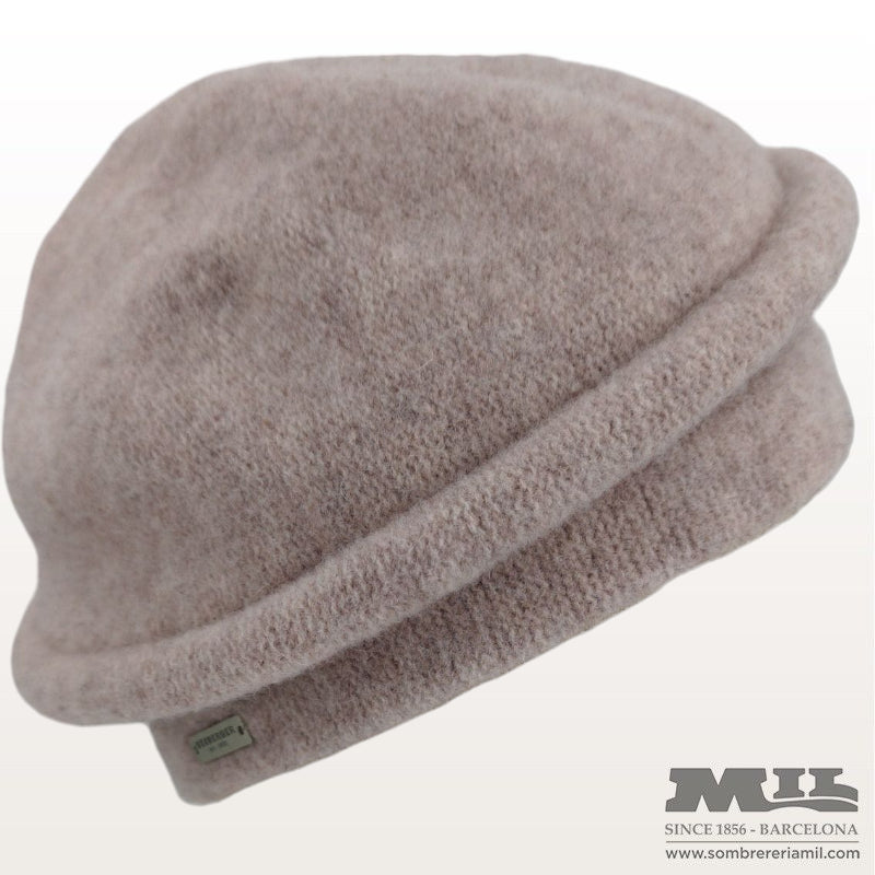 Beanie de llana asymetrical de Seeberger