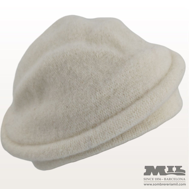 Beanie de llana asymetrical de Seeberger