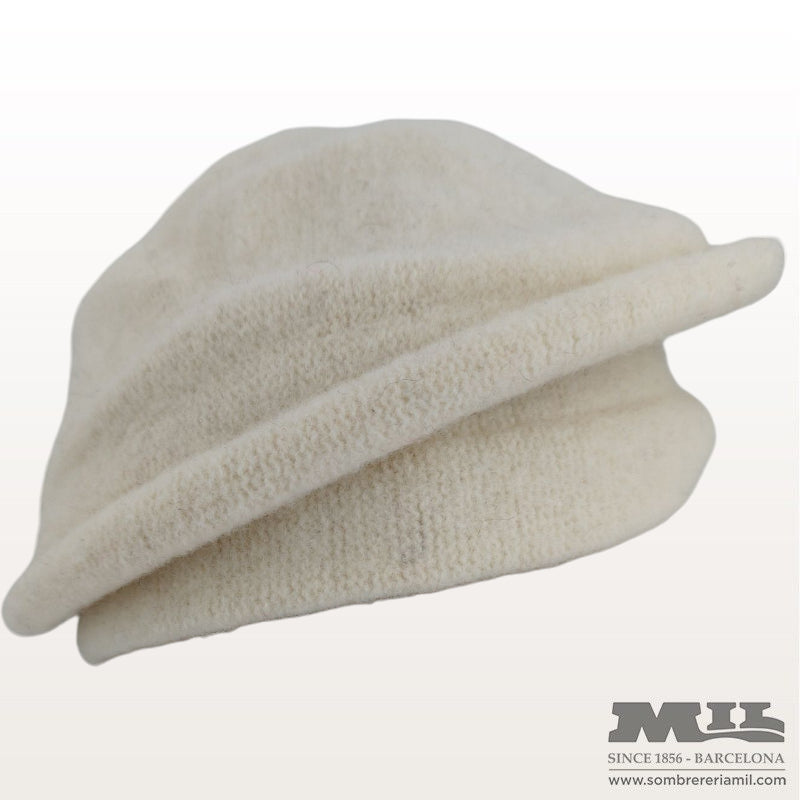 Beanie de llana asymetrical de Seeberger