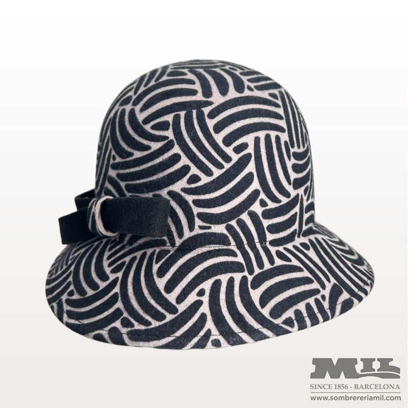 Marone Cloche Hat