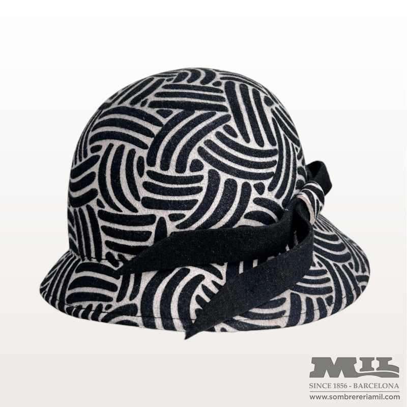 Marone Cloche Hat