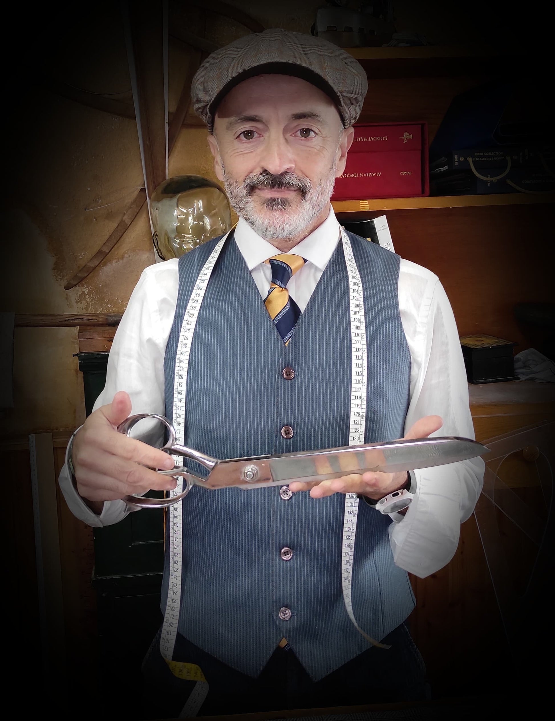 Taller de confecció de gorres exclusiu amb el sastre Benet Pluvinet