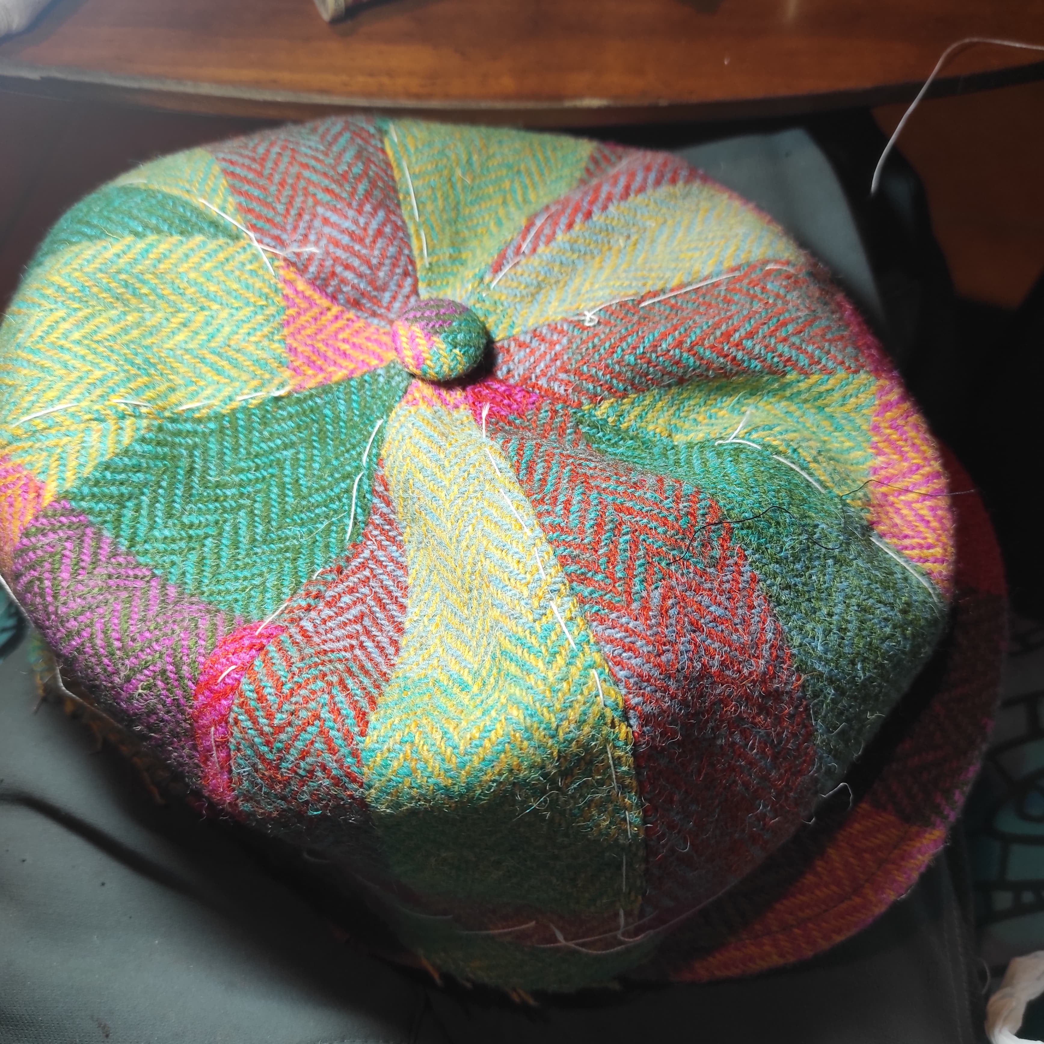Exclusive cap-making workshop with tailor Benet Pluvinet
