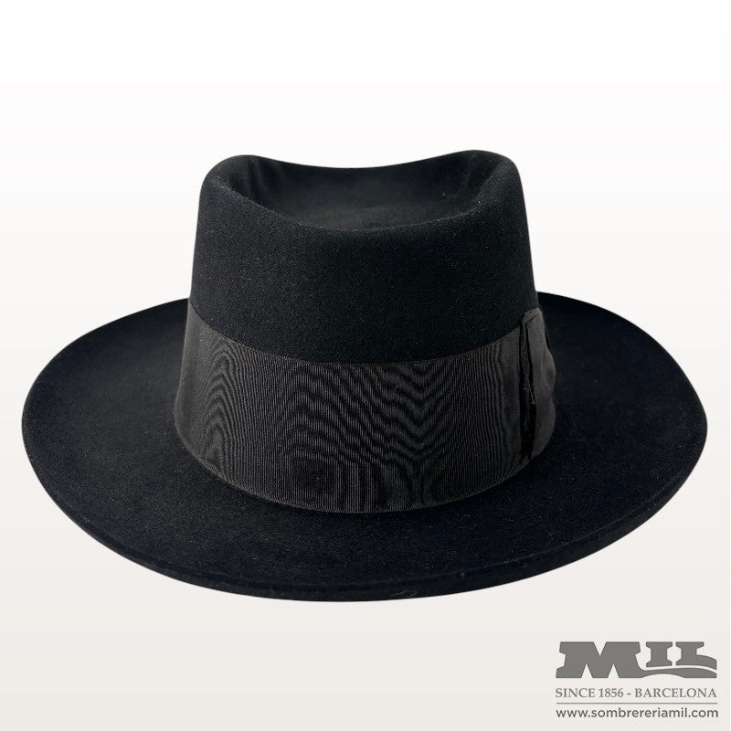 Gaudí Hat | MIL