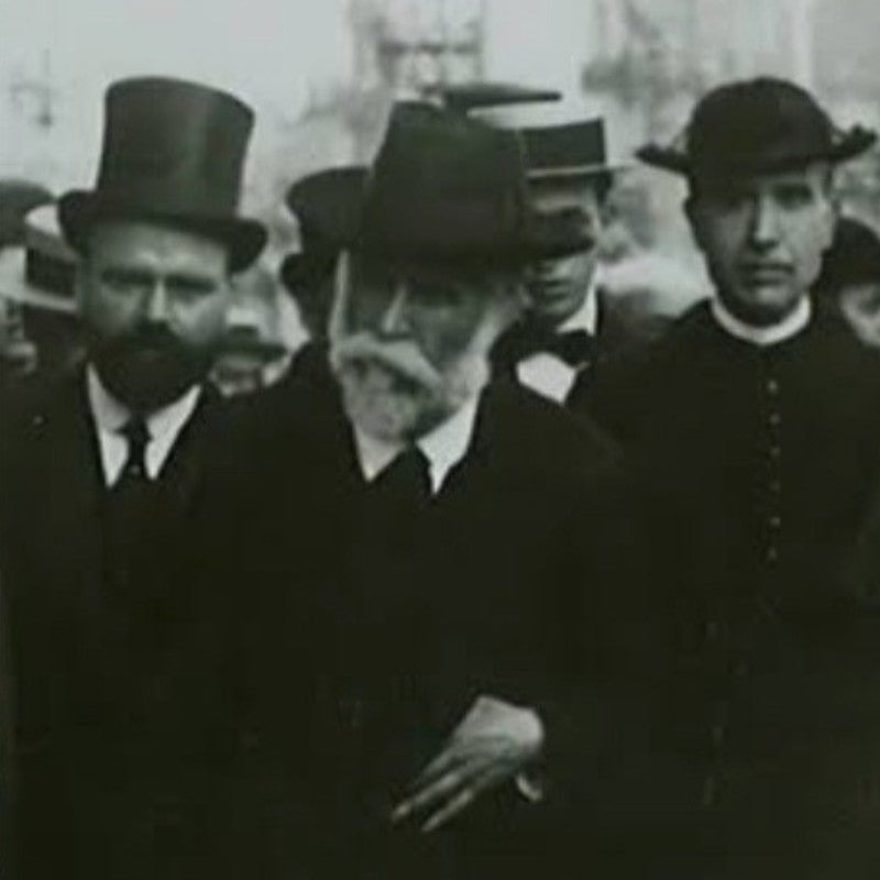 Gaudí Hat | MIL