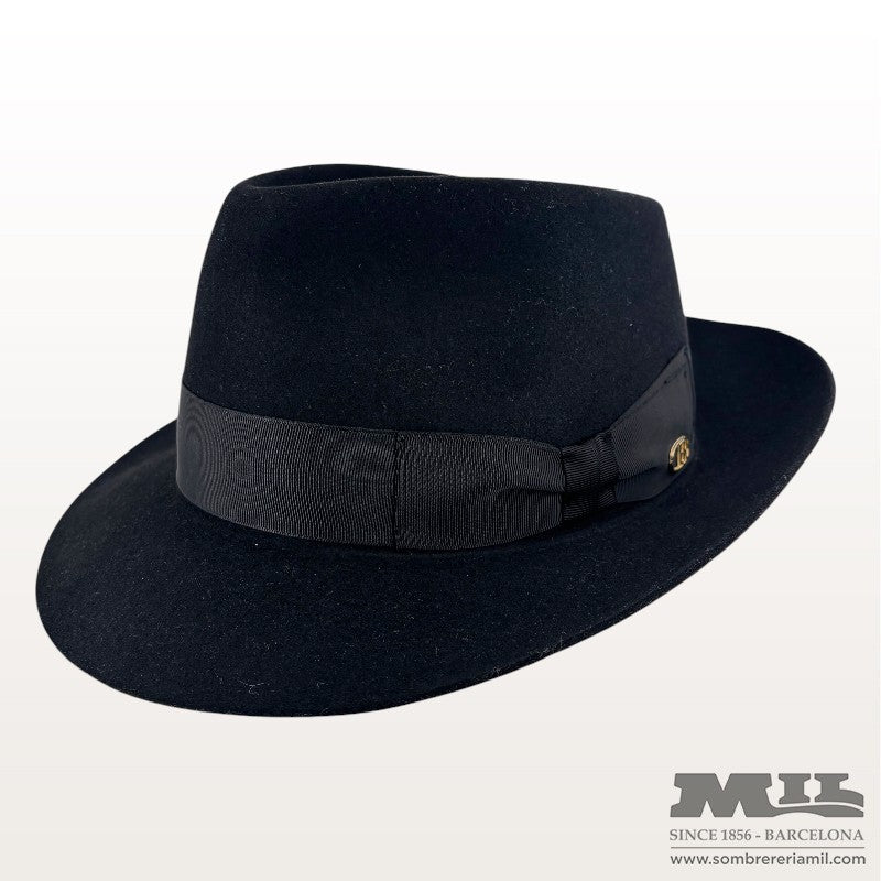 Cosme Hat | Fernández and Roche