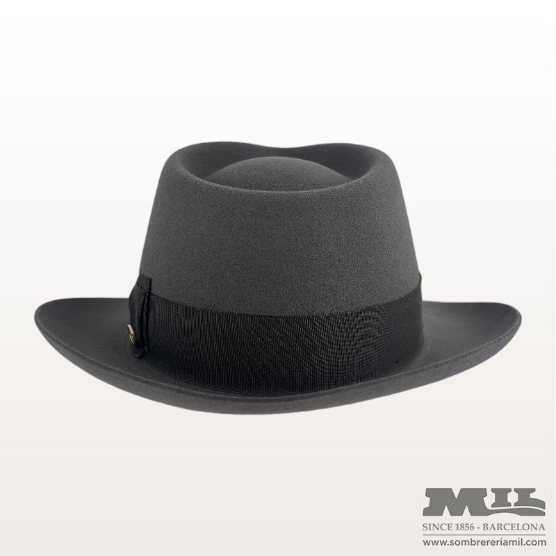 Cosme Hat | Fernández and Roche