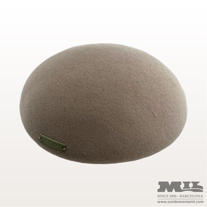 Woolfelt pillbox| Seeberger