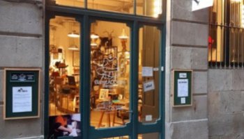 BarretADDictes: El taller artesano de sombreros en Barcelona